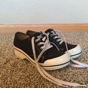 Dansko size 8 womens shoe